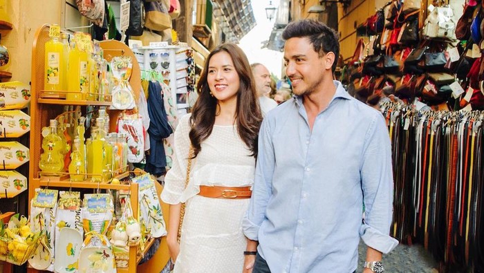 img-title 5 Ide Outfit Kencan ala Raisa, Tampil Stylish Saat Quality Time dengan Hamish Daud