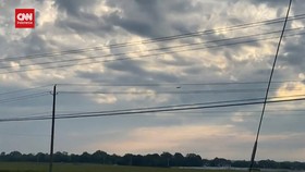 VIDEO: Pilot Mencuri Pesawat dan Ancam Tabrak Swalayan di AS