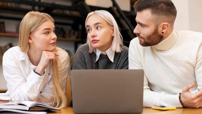 Kekhawatiran yang besar disimpan oleh kamu dengan tipe berbicara bertele-tele.