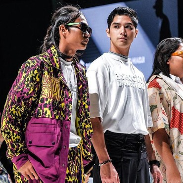 8 Gaya Keren Bonge di Jakarta Fashion and Food Festival Bareng Al Ghazali