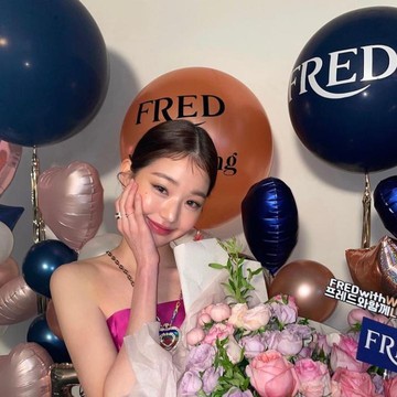 img-title Tampilkan Gaya Unik, Deretan Selebriti Ini Sukses Bawa Tren Baru di Korea Selatan!