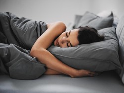 10 Tips Tidur Nyenyak agar Tidak Terbangun Jam 3 Pagi