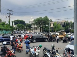 Jalanan Palembang Macet Parah Akibat Demo Kenaikan Harga BBM