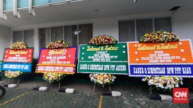 Karangan Bunga Hiasi Kantor PPP Usai Mardiono Jadi Plt. Ketum