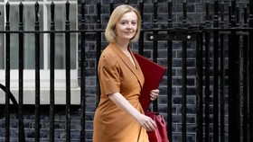 Siapa Liz Truss, Perdana Menteri Inggris yang Baru?