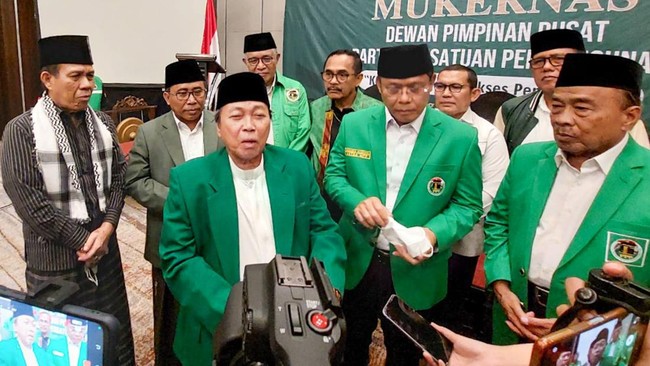 Putra almarhum Haji Lulung, Guruh Tirta Lunggana dan anak Wamenag Zainut Tauhid, Najmi Mumtaza Rabbany, dicopot dari jabatan struktur PPP di DKI Jakarta.