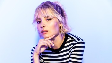 img-title Nina Nesbitt Resmi Rilis Album Baru Bertajuk 'Nesbit'