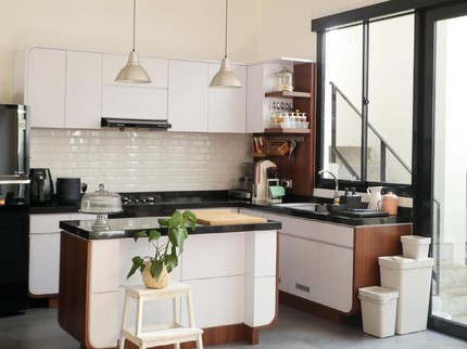 7 Potret Rumah Aesthetic Selebgram Dhatu Rembulan & Tria The Changcuters