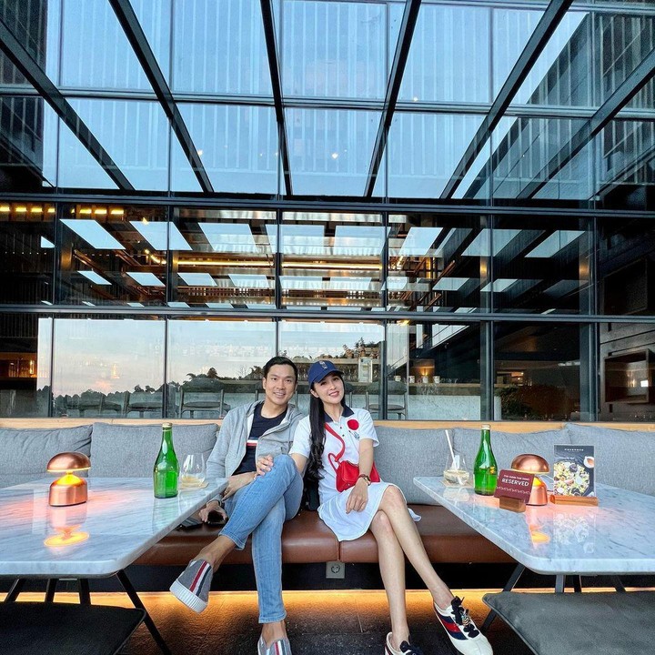 <p>Kita doakan, semoga rumah tangga Sandra Dewi dan Harvey Moeis selalu harmonis dan selalu dilimpahi kebahagiaan ya, Bunda. (Foto: Instagram @sandradewi88)</p>