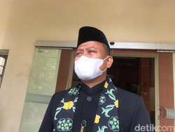Supian Suri Buka Suara Usai Spanduknya Dicopot Satpol PP Depok
