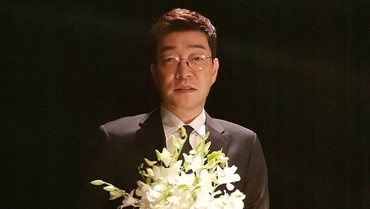 img-title Aktor Son Hyun Joo Bawa Kabar Duka