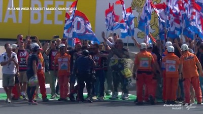 img-title VIDEO: Momen Perpisahan Andrea Dovizioso dari Dunia MotoGP