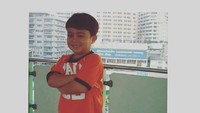 <p>Kecintaan Umay dalam dunia peran tampaknya begitu besar, Bunda. Tak hanya akting, ia juga sudah pernah menyutradarai film, yakni <em>Kukira Kau Rumah</em>. (Foto: Instagram @umayshahab)<br /><br /><br /></p>