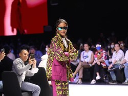 Dari Ikon Citayam Fashion Week, Bonge Kini Jajal Hobi Main Burung