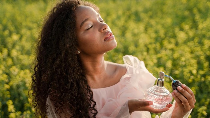 BeauPicks: Suka dengan Wangi Bunga? Ini Pilihan Parfum dari Brand Lokal yang Punya Wangi Floral!