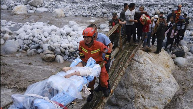 Gempa Sichuan China Tewaskan 74 Orang, 3 Guncangan Susulan Sehari