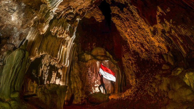 FOTO: Geopark Maros Pangkep Resmi Masuk UNESCO Global Geopark