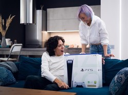 Dear Gamers, Dapatkan Hadiah PS5 & Nintendo Switch Lewat Program Ini!