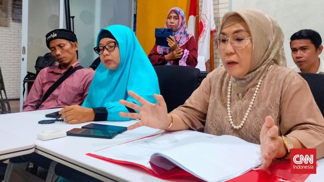 Pihak keluarga AM mengaku kecewa pada Ponpes Darussalam Gontor yang sempat menulis anak mereka wafat karena sakit di surat keterangan kematian.