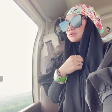 Inilah Sosok Istri Haji Isam Crazy Rich Kalimantan yang Sering Pakai Tas Branded