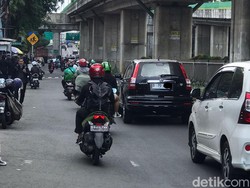 Apa Kabar Pelat Nomor Kendaraan Putih?