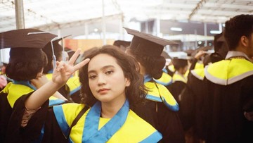 BERANGKAT KE BELANDA TAK SENDIRIAN