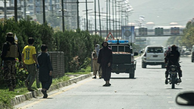 Bom bunuh diri meledak di kedutaan besar Rusia di Kabul, Afganistan, Senin (5/9) dan menewaskan enam orang, termasuk dua staf Kedutaan.  