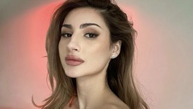 Tanya Pardazi, Artis TikTok yang Meninggal Kecelakaan Terjun Payung