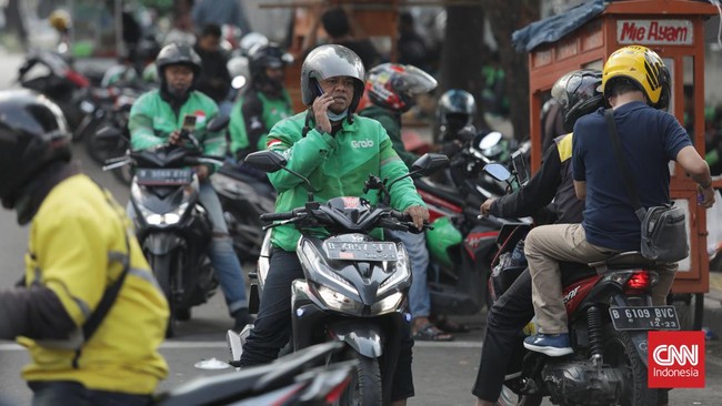 Kemnaker mengimbau platform aplikasi transportasi online memberikan tunjangan hari raya (THR) kepada driver ojek online (ojol) tahun ini.