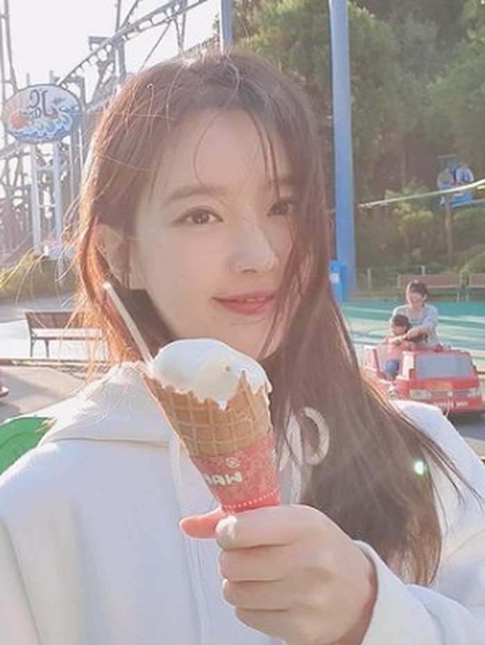 Bersama 'The Seeya', ia kembali menggunakan nama aslinya sebagai nama panggung. Dan grup tersebut bubar secara tidak resmi di tahun 2015 setelah lama tidak melakukan promosi./ foto: instagram.com/mk_ming.ming