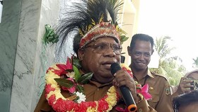 KPK Konfirmasi Jemput Paksa Bupati Mimika Eltinus Omaleng