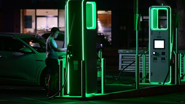 Administrasi Informasi Energi AS (EIA) memperkirakan konsumsi energi Amerika Serikat (AS) akan turun pada tahun depan.