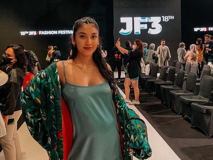 7 Potret Kehamilan Istri Adipati Dolken Canti Tachril di Trimester 2, Semakin Modis!