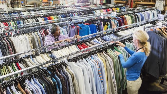 Para fashionista mungkin sudah mulai bertanya-tanya, tren fashion apa yang bakal digandrungi di tahun 2024?