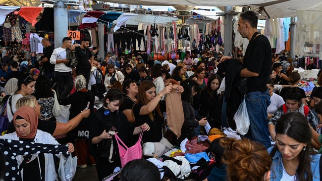 Ketua MPR Bambang Soesatyo khawatir lonjakan inflasi RI bisa mengarah hiperinflasi.