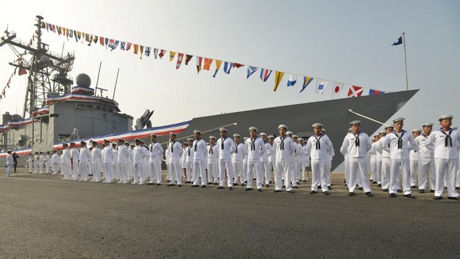 Meski menyulut amarah China, Amerika Serikat terus menjual persenjataan mutakhir ke Taiwan.