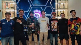 Jalan Islah 2 Rival, Viking Persib Datangi Markas Aremania