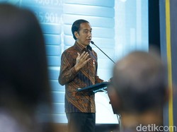 Jokowi Cerita Sulitnya Minta Freeport Bikin Smelter