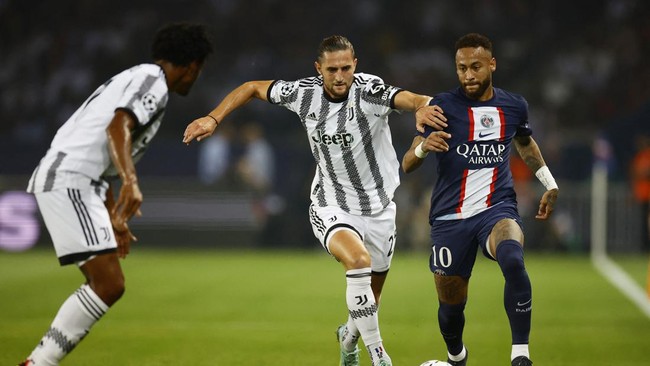 Neymar dibuat murka oleh Kylian Mbappe saat Paris Saint-Germain (PSG) menang 2-1 atas Juventus di Grup H Liga Champions.