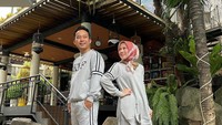 Denny Cagur Bocorkan Rahasia Pernikahan Awet 17 Tahun, Manis Bun