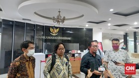 Busyro Muqoddas Cs Gugat UU Pengadilan HAM ke MK