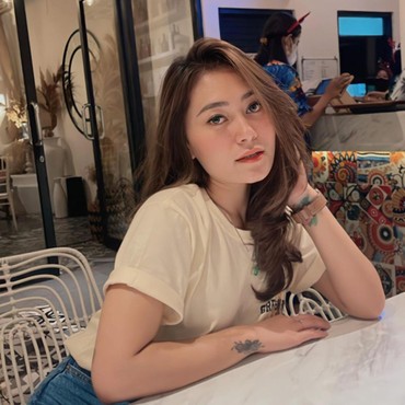 Publik Khawatirkan Karier Farel Prayoga Usai Dipeluk Erat Vita Alvia