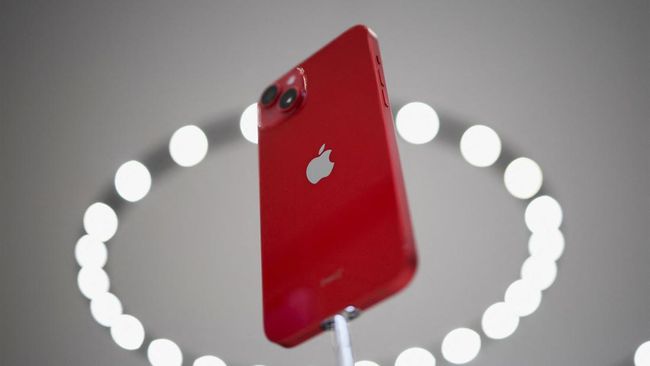 Fitur 'SOS' Apple di perangkat iPhone 14 baru-baru ini berhasil menyelamatkan penggunanya yang terjebak salju di Alaska, AS. 
