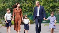 Serba Merakyat, Gaya Parenting Hingga Busana Kate Middleton Saat Antar ...