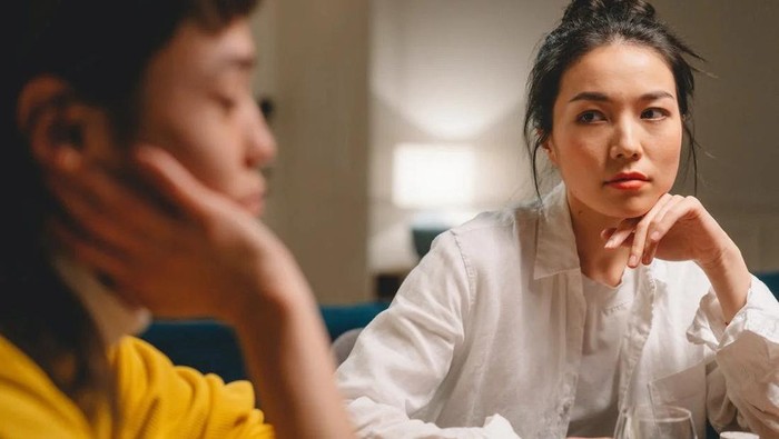 Ingin Tahu Tanda Orang yang Diam-diam Benci Padamu? Cukup Lakukan 5 Hal Ini!