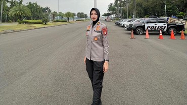 img-title Diisukan Jadi Simpanan Ferdy Sambo, AKP Rita Yuliana Pamer Pakai Hijab