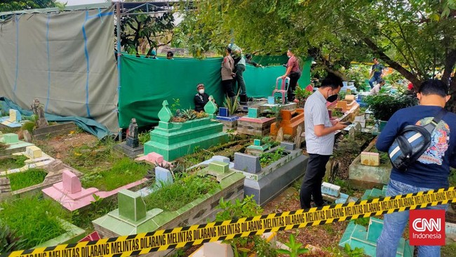 Tim forensik sempat kesulitan autopsi santri Gontor yang menjadi korban penganiayaan karena jasadnya mulai mengalami pembusukan.