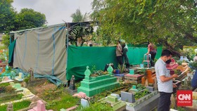 Rombongan Ponpes Gontor Ziarah ke Makam Santri Korban Penganiayaan