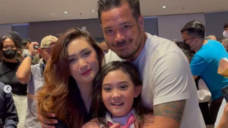 Nafa Urbach dan Zack Lee Nafa Urbach dan Zack Lee
