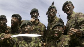 FOTO: Wajah Sangar Pasukan Gurkha, Jagal Bayaran Inggris Asal Nepal